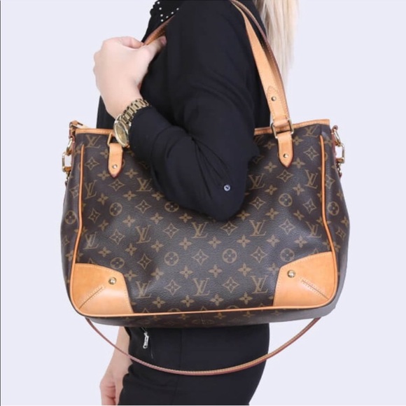 Louis Vuitton Handbags - 🛍FINAL SALE!🛍 AUTH Louis Vuitton Estrela MM bag